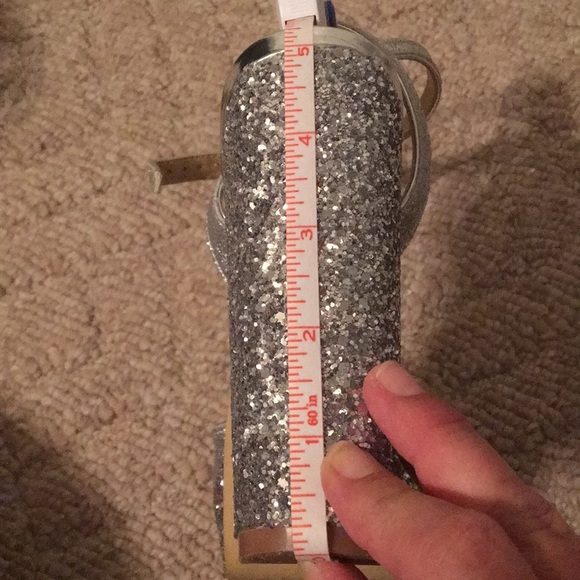 Gorgeous silver sparkle shoes - Picture 8 of 8